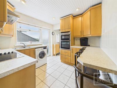 Queens Drive, Crown Hill, Llantwit Fardre - Kitchen
