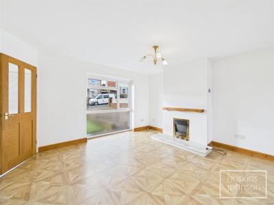 Lan Close, Graigwen, Pontypridd - Lounge