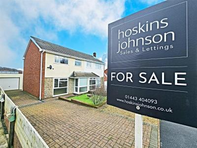 Lan Close, Graigwen, Pontypridd - Property