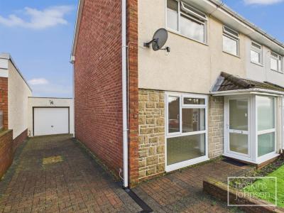 Lan Close, Graigwen, Pontypridd - Property