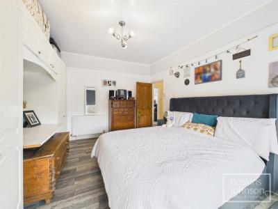 Llantwit Rd, Treforest - Bedroom 1