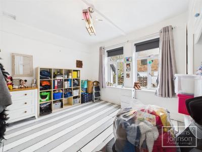 Llantwit Rd, Treforest - Bedroom 2