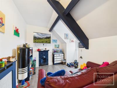 Llantwit Rd, Treforest - Bedroom 4
