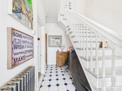 Llantwit Rd, Treforest - Hallway