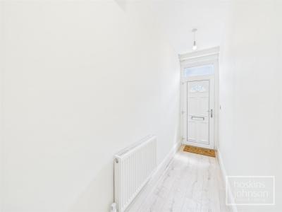 Phillip Street, Pontypridd - Entrance Hall