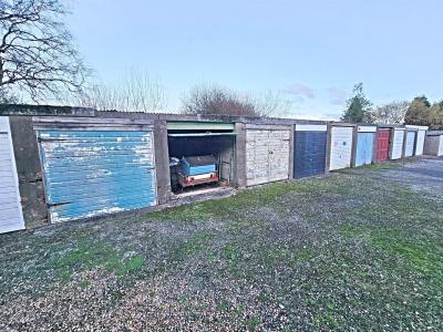 Coed Isaf Road, Pontypridd - Property