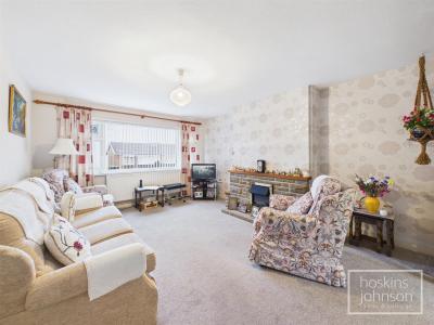Coed Isaf Road, Maesycoed, Pontypridd - Living Room