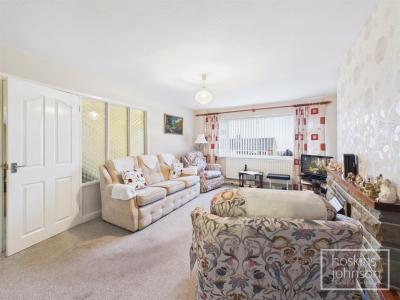 Coed Isaf Road, Maesycoed, Pontypridd - Living Room