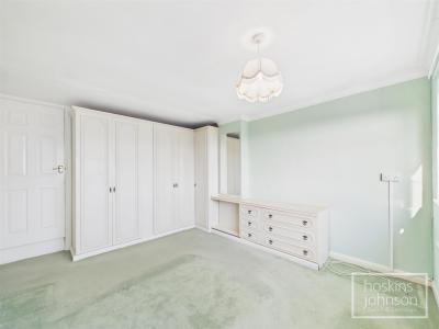 Milford Close, Tonteg, Pontypridd - Bedroom 1