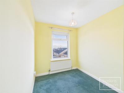 Milford Close, Tonteg, Pontypridd - Bedroom 3