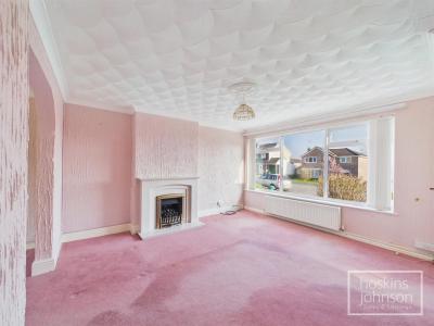 Milford Close, Tonteg, Pontypridd - Lounge