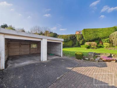 Milford Close, Tonteg, Pontypridd - Outside