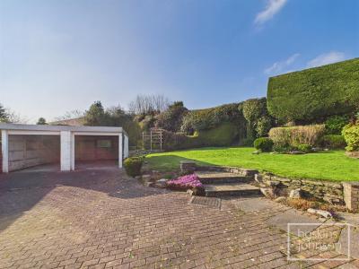 Milford Close, Tonteg, Pontypridd - Outside
