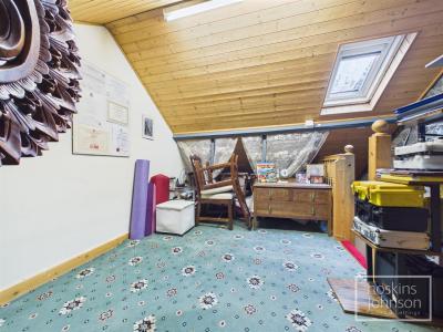 Rose Cottage, Main Road, Tonteg, Pontypridd - Attic Room