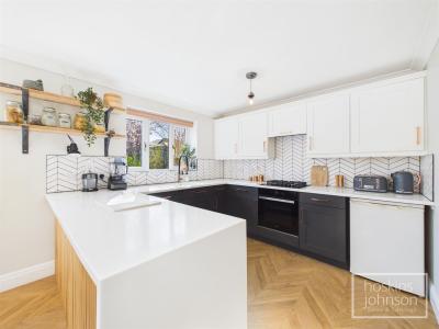 Heather Court, Quakers Yard, Treharris - Living/Kitchen/Diner
