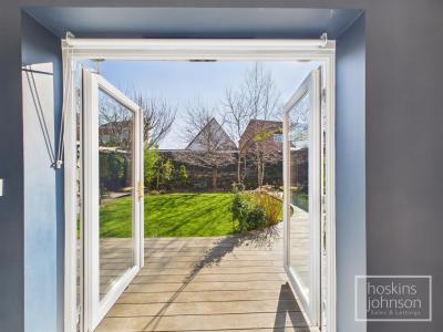 Heather Court, Quakers Yard, Treharris - Property