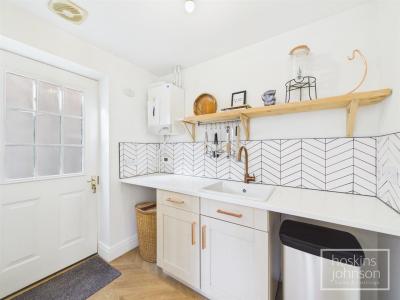 Heather Court, Quakers Yard, Treharris - Utility Room