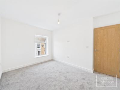 Thurston Road, Trallwn, Pontypridd - Bedroom 1