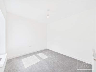 Thurston Road, Trallwn, Pontypridd - Bedroom 2
