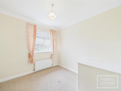 Llys Corrwg, Rhydyfelin, Pontypridd - Bedroom 3
