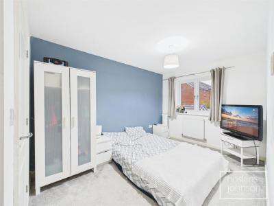 Highfields, Tonyrefail, Porth - Bedroom 1