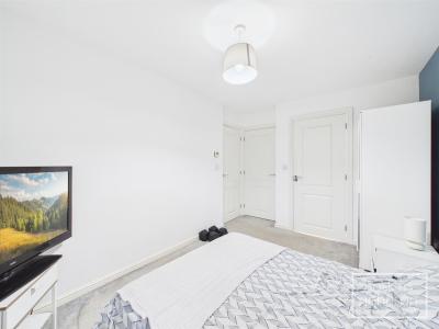 Highfields, Tonyrefail, Porth - Bedroom 1