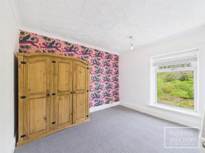 Glynmynach Street, Ynysybwl, Pontypridd - Bedroom 1
