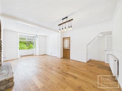 Glynmynach Street, Ynysybwl, Pontypridd - Living Room