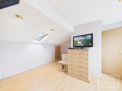 Greenfield Avenue, Pontypridd - Property