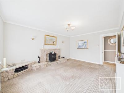 Greenfield Avenue, Pontypridd - Property