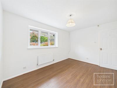 Brynderwen, Cilfynydd, Pontypridd - Bedroom 1