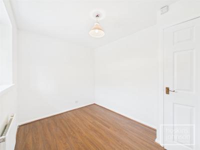 Brynderwen, Cilfynydd, Pontypridd - Bedroom 2