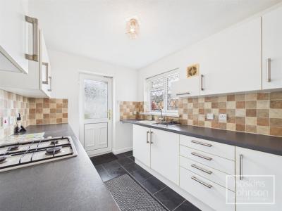 Brynderwen, Cilfynydd, Pontypridd - Kitchen