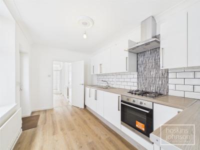 Telekebir Road, Pontypridd - Kitchen