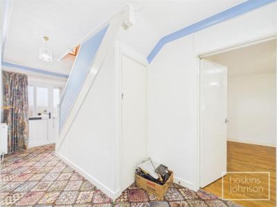 Whiterock Avenue, Graigwen, Pontypridd - Entrance Hall