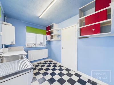 Whiterock Avenue, Graigwen, Pontypridd - Kitchen