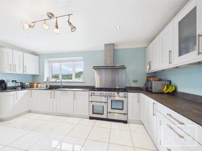 Hurford Street, Maesycoed, Pontypridd - Kitchen/Breakfast Room