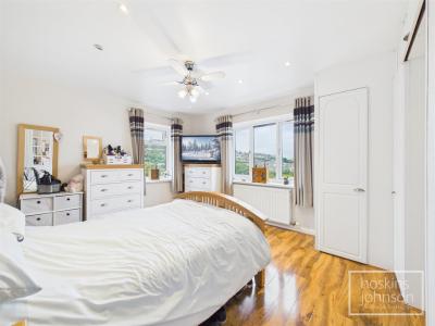 Hurford Street, Maesycoed, Pontypridd - Bedroom 1