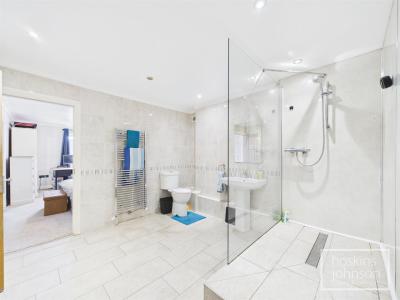 Hurford Street, Maesycoed, Pontypridd - Shower Room