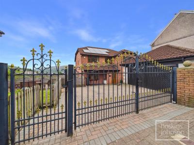 Hurford Street, Maesycoed, Pontypridd - Property