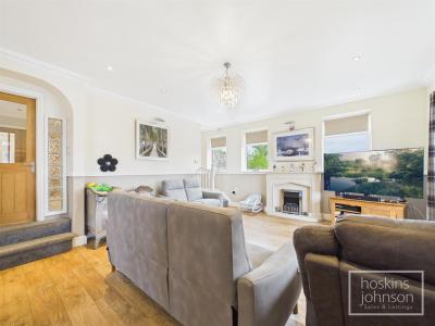 Hurford Street, Maesycoed, Pontypridd - Living Room
