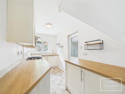 Cefn Lane, Glyncoch, Pontypridd - Kitchen