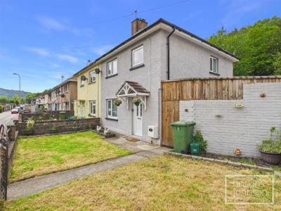 Cefn Lane, Glyncoch, Pontypridd - Property