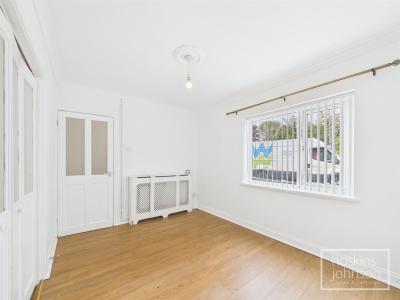 Cefn Lane, Glyncoch, Pontypridd - Lounge