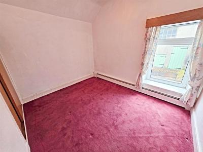 Lanwern Road, Maesycoed, Pontypridd - Bedroom 3