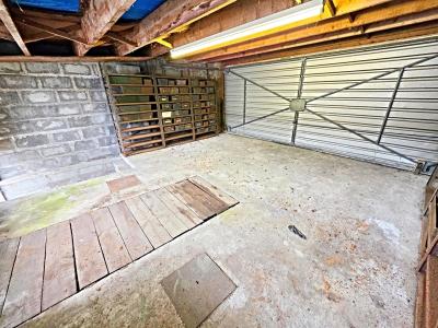 Lanwern Road, Maesycoed, Pontypridd - Garage