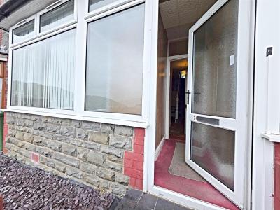 Lanwern Road, Maesycoed, Pontypridd - Entrance Porch
