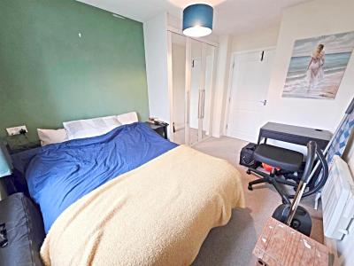 Heol Gryfydd, Rhydyfelin, Pontypridd - Bedroom