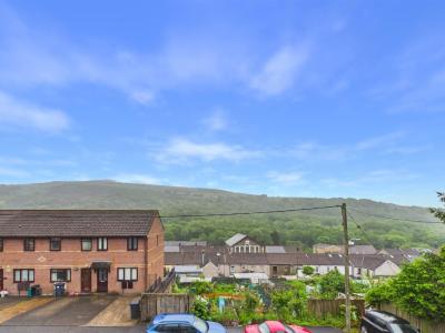 Thompson Villas, Ynysybwl, Pontypridd - Property