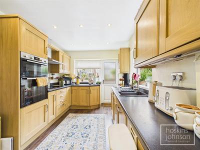 Silverhill Close, Cilfynydd, Pontypridd - Property